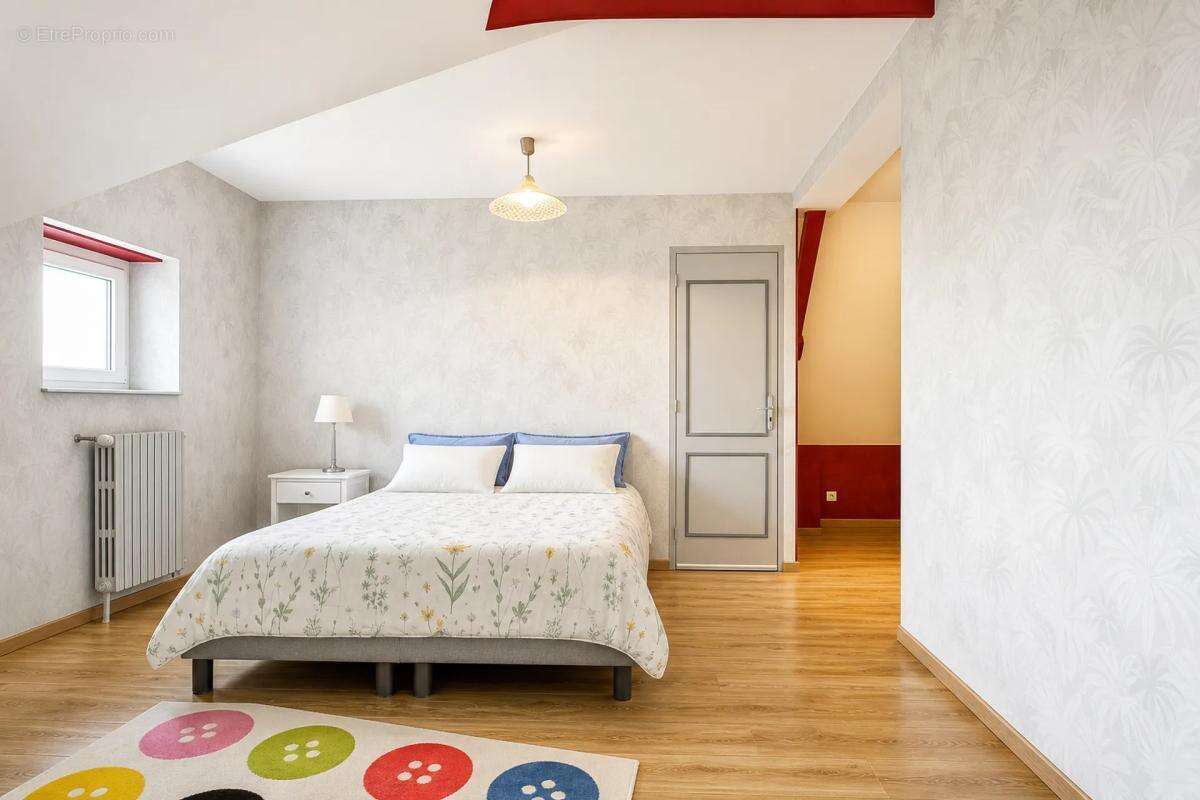 Maison rénovée 230 m² à Fyé - photo 22
