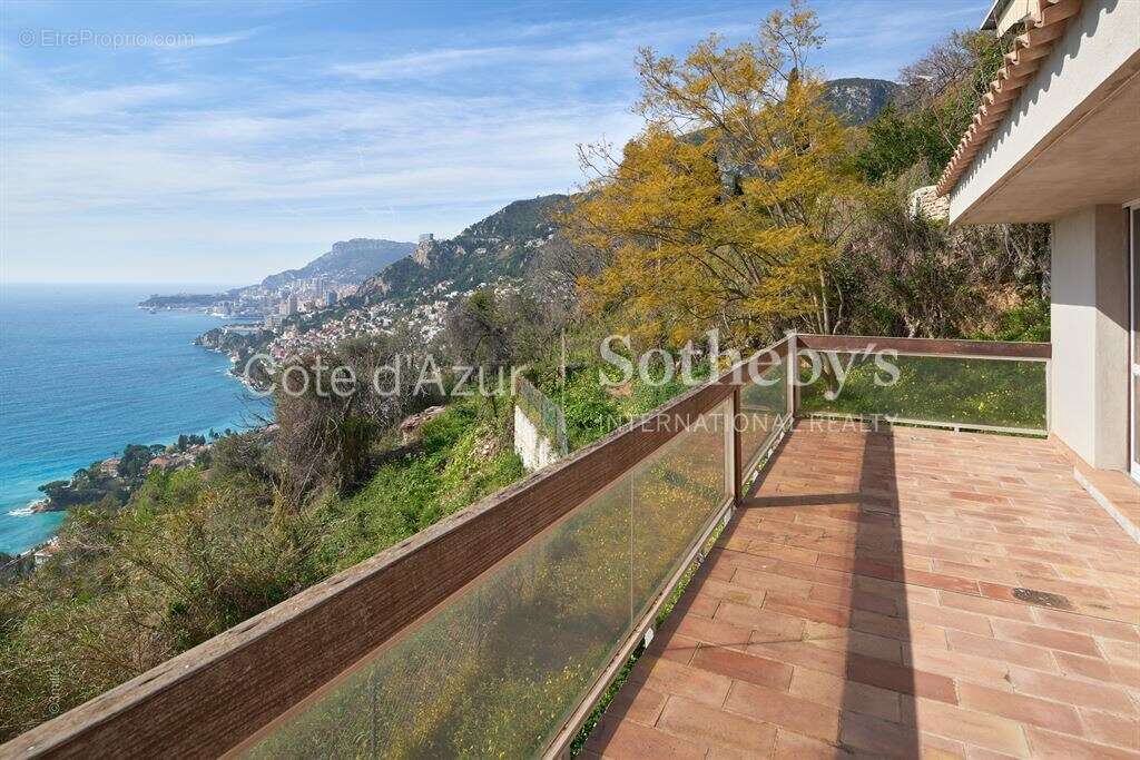 Maison à ROQUEBRUNE-CAP-MARTIN