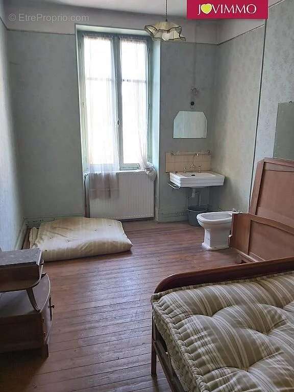 Maison à CHATEAUMEILLANT