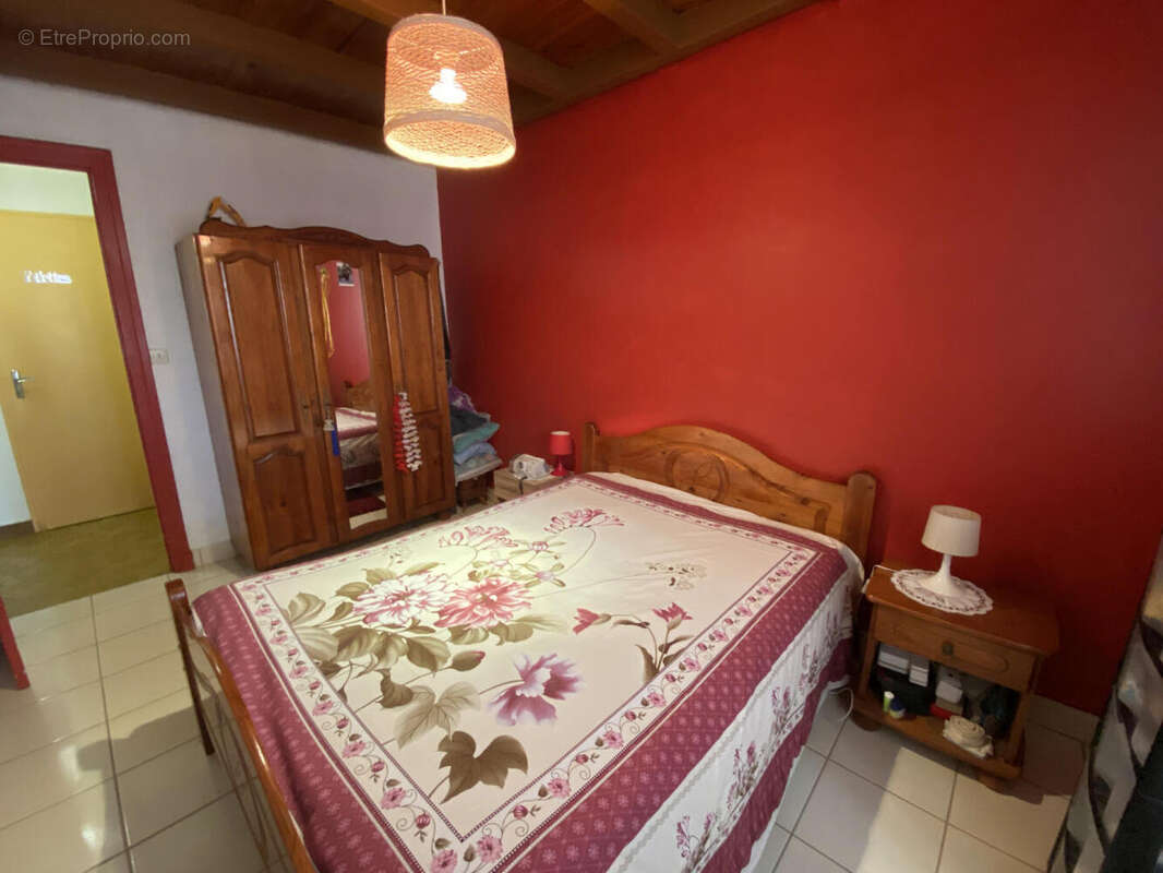 ch2 - Maison à CHATENET