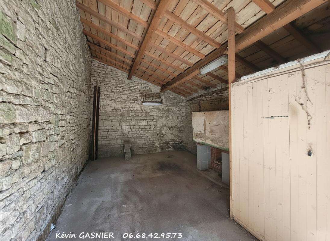 PAIZAY NAUDOIN EMBOURIE (16240) : Maison en pierre de 83m2 - photo 5