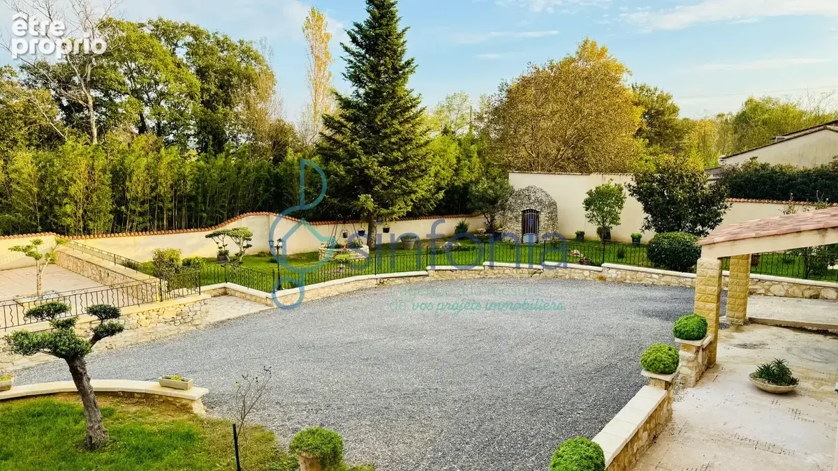 En vente à 6 km d'uzès  propriété familiale de 250 m2 avec piscine et deux espaces de vie indépendants - photo 22