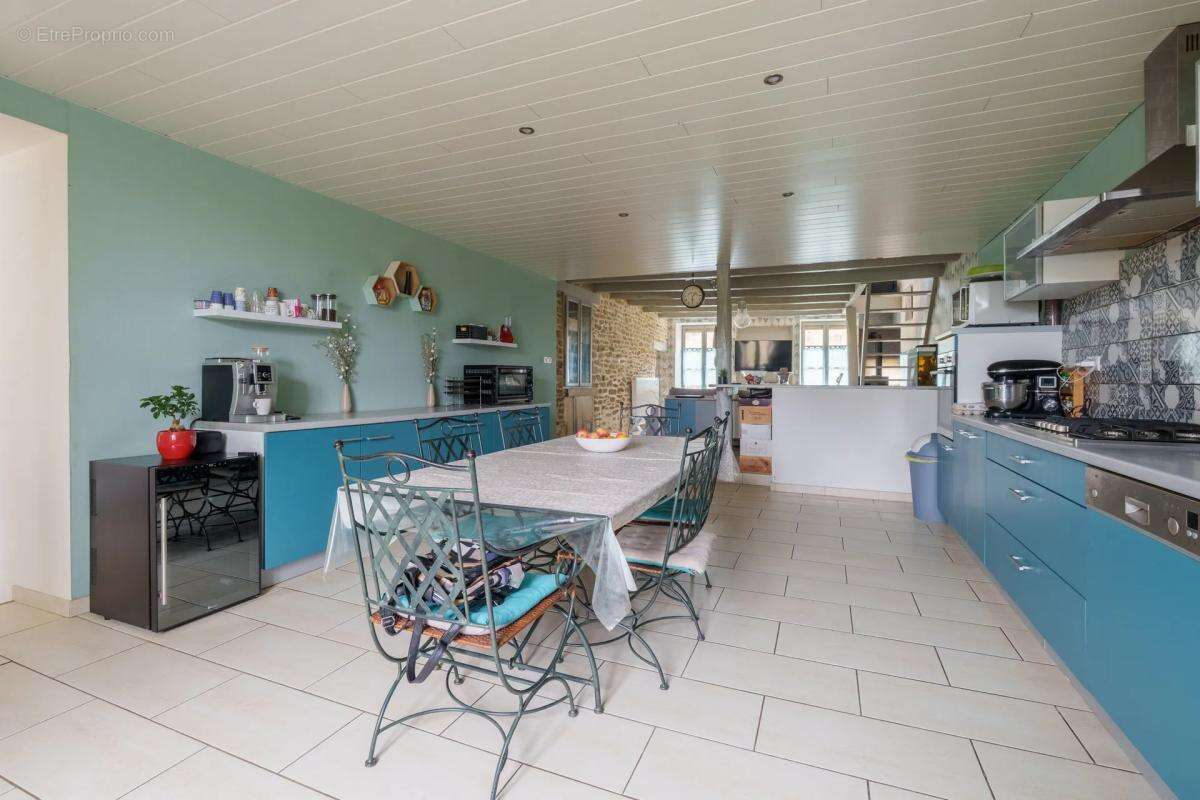 Maison à VAL-DE-MEUSE