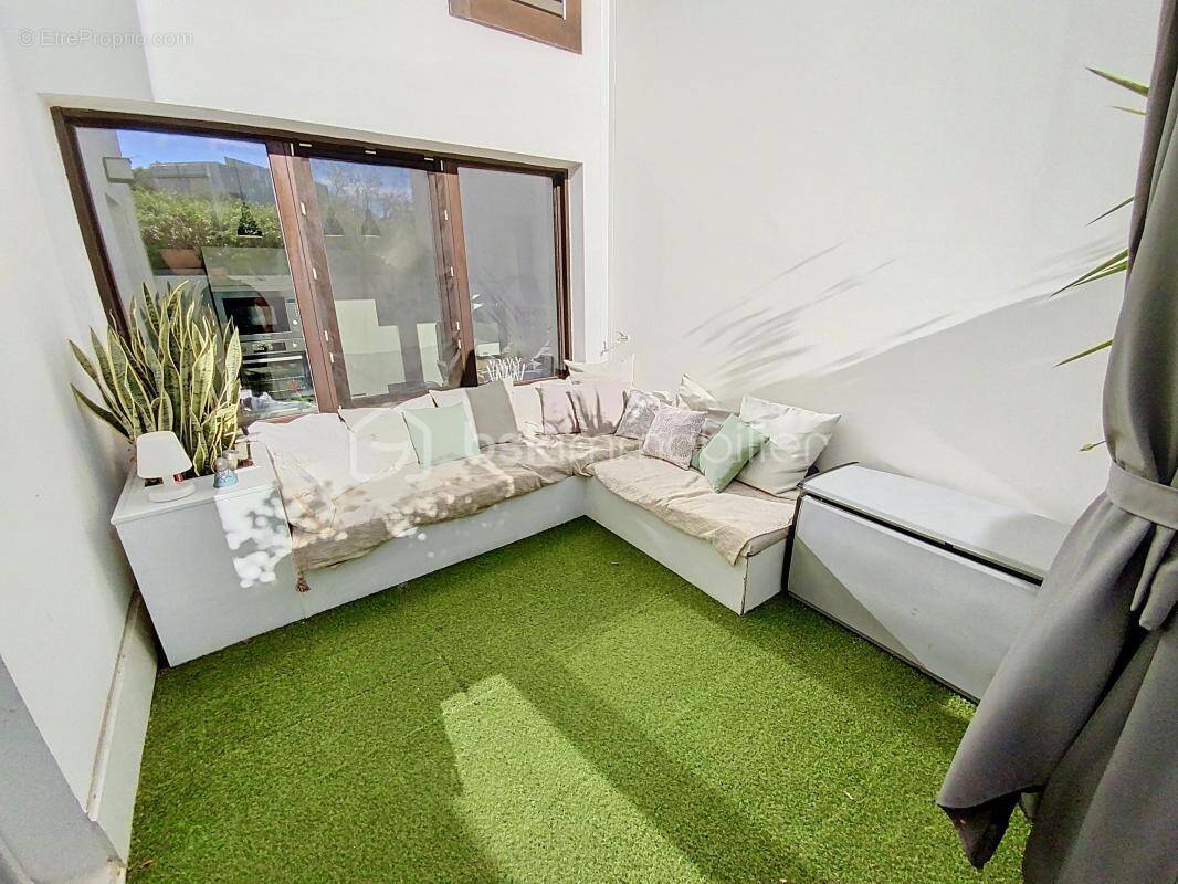 Appartement à SAINT-JEAN-DE-VEDAS