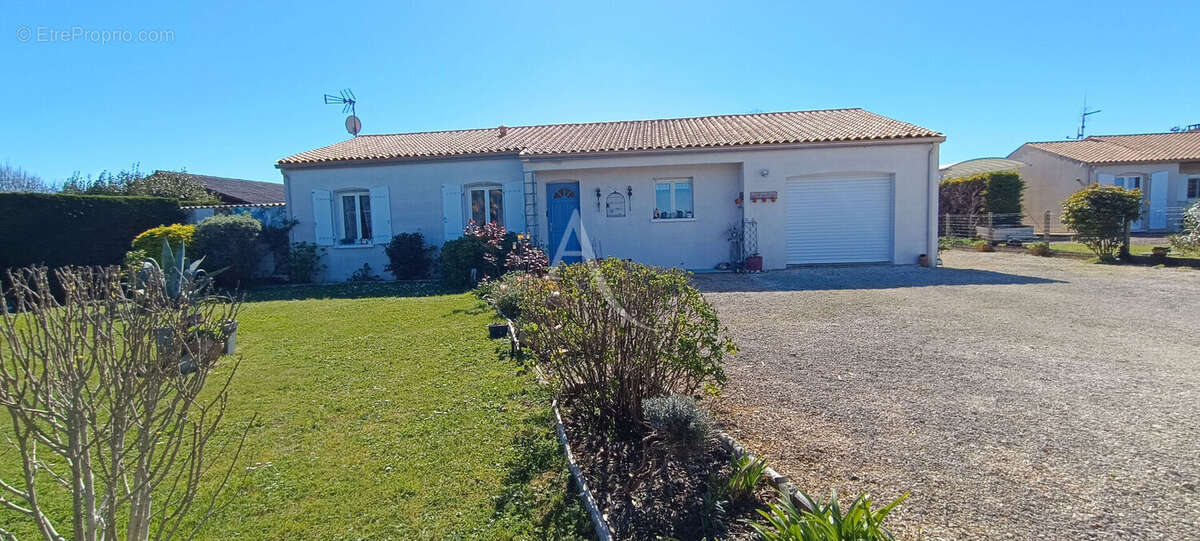 Maison à SAINT-NAZAIRE-SUR-CHARENTE