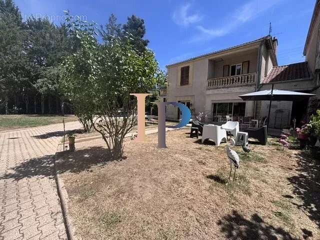 Charlieu- maison sur parc - photo 10