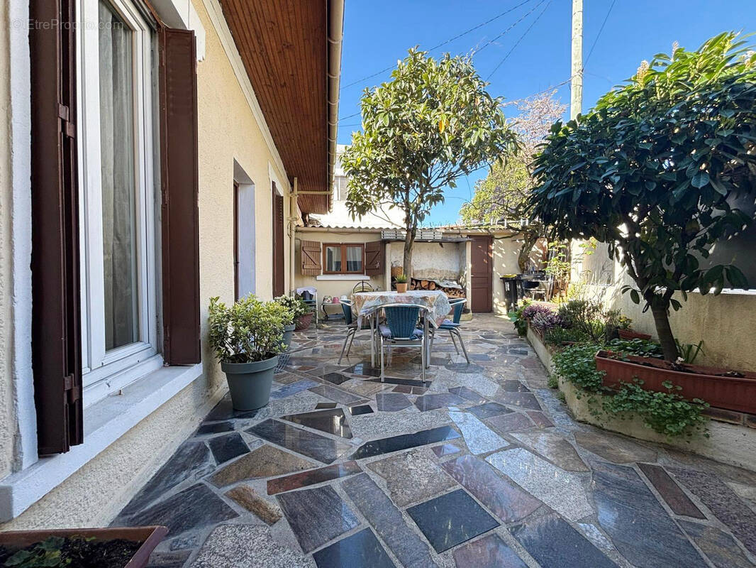 Maison à CHAMPIGNY-SUR-MARNE