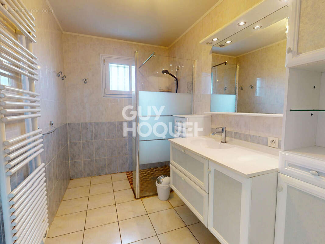 Maison à BENESSE-MAREMNE