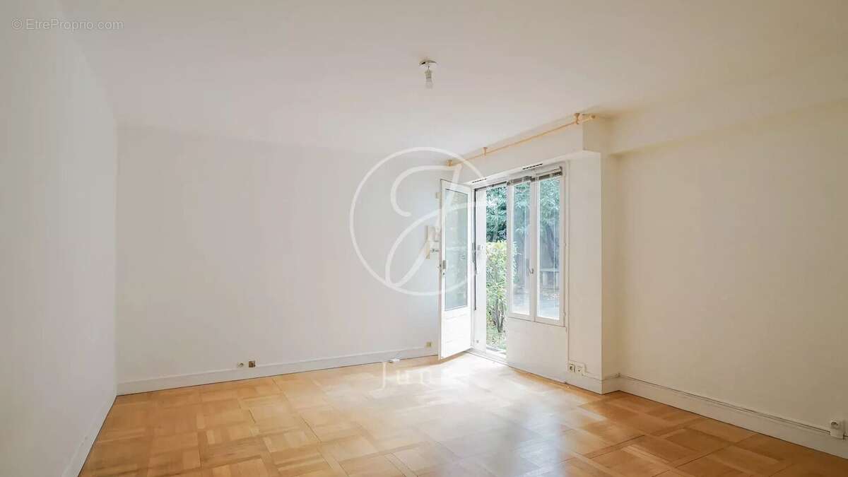 Appartement à PARIS-5E