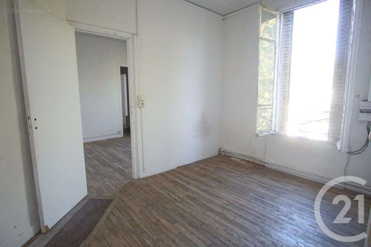 Maison à CHOISY-LE-ROI