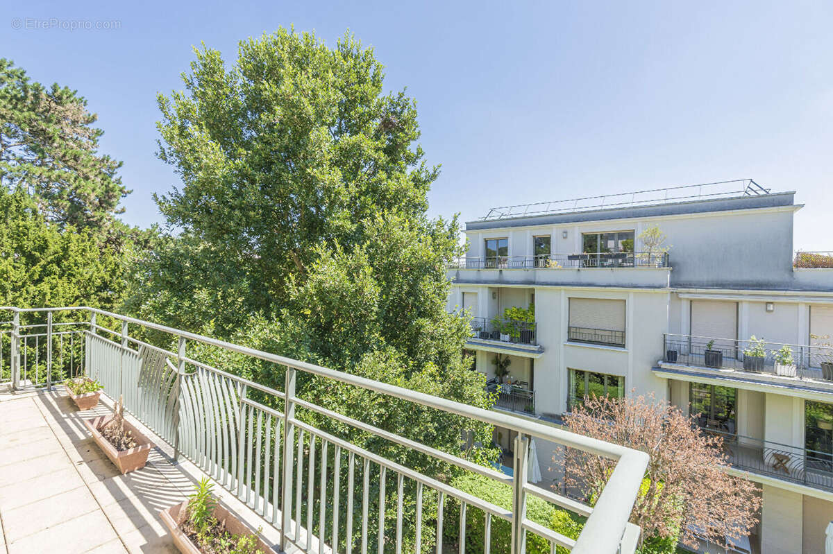 Appartement à GARCHES