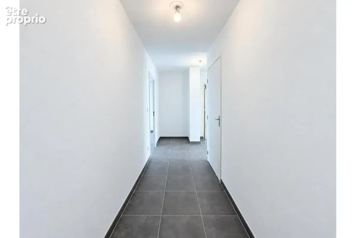 Appartement T3 de 64m² à Seyne-sur-Mer - photo 2