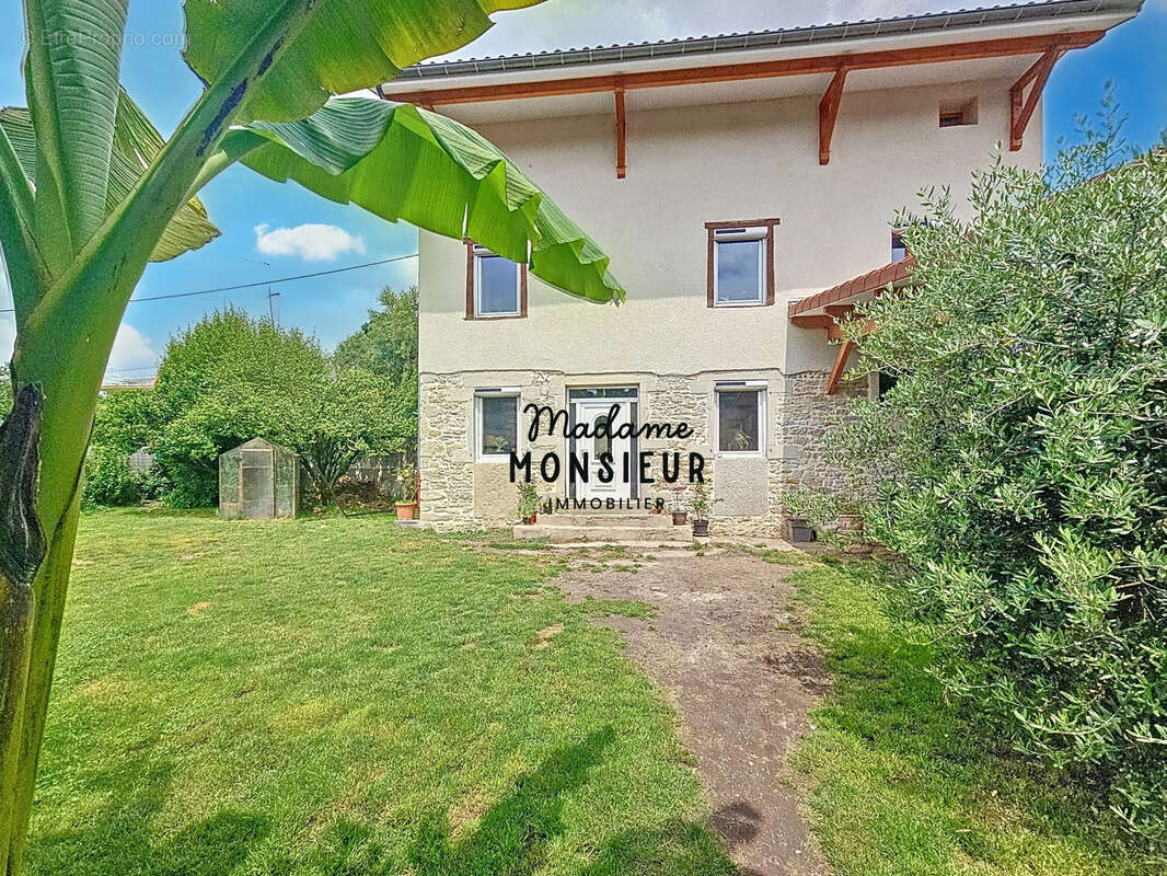 Maison à SAINT-SAVIN