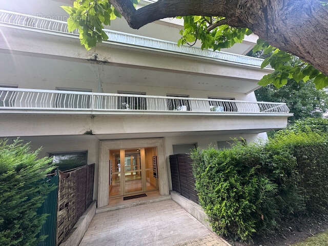 Appartement à SAINT-MAUR-DES-FOSSES