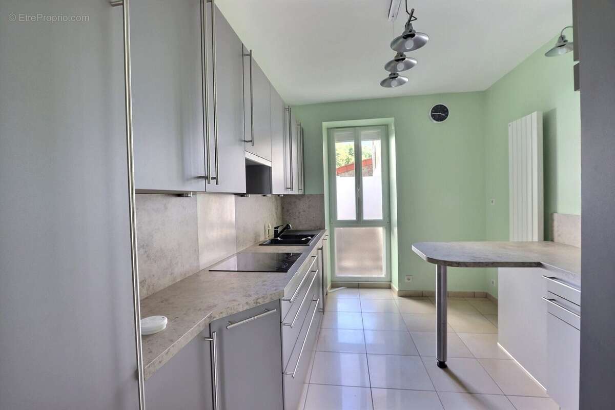 Maison 90 m² à Blanzat  - photo 3