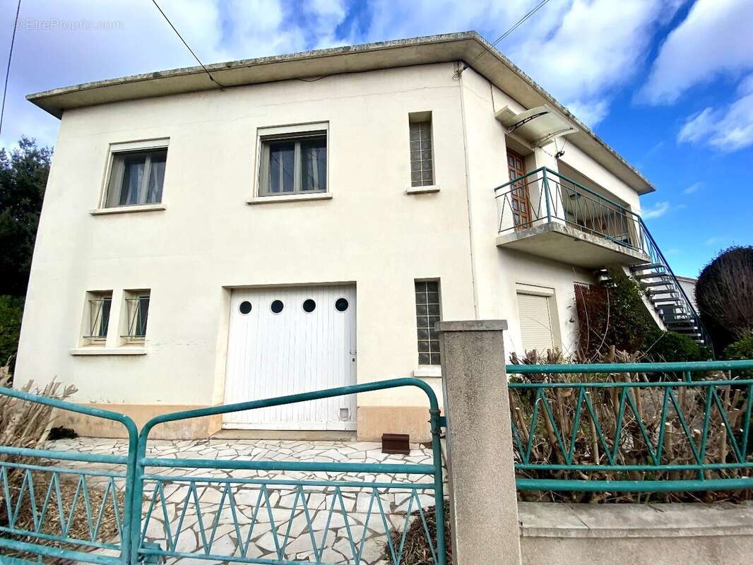 AGDE - Splendide Maison de 168m² à Agde, Proche de Toutes les Commodités - photo 23