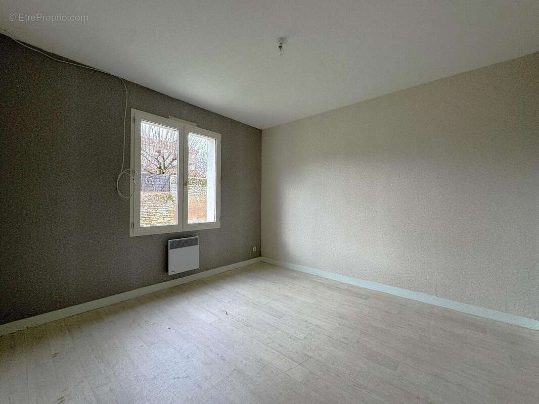   - Maison à SAINTE-VERGE