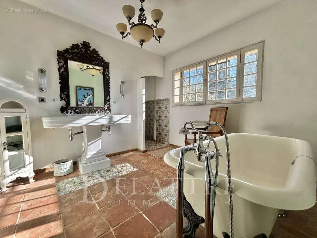 Maison à GRASSE