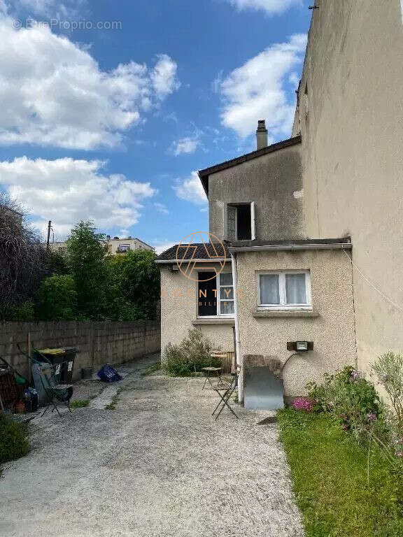 Maison à CHAMPIGNY-SUR-MARNE