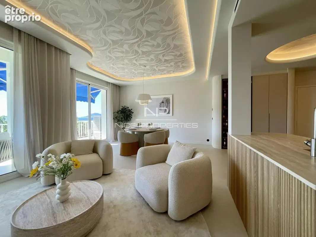 Cannes, appartement sur la Croisette, vue mer et port - photo 6