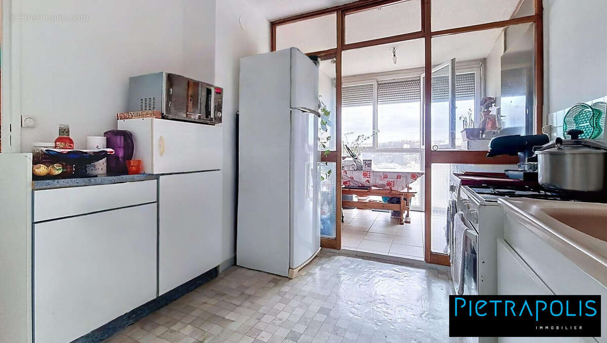 Appartement à LYON-9E