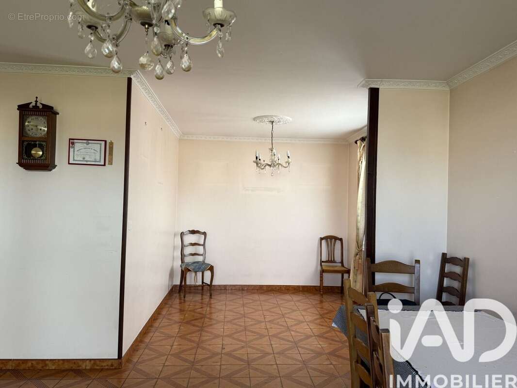 Photo 7 - Maison à MEYZIEU