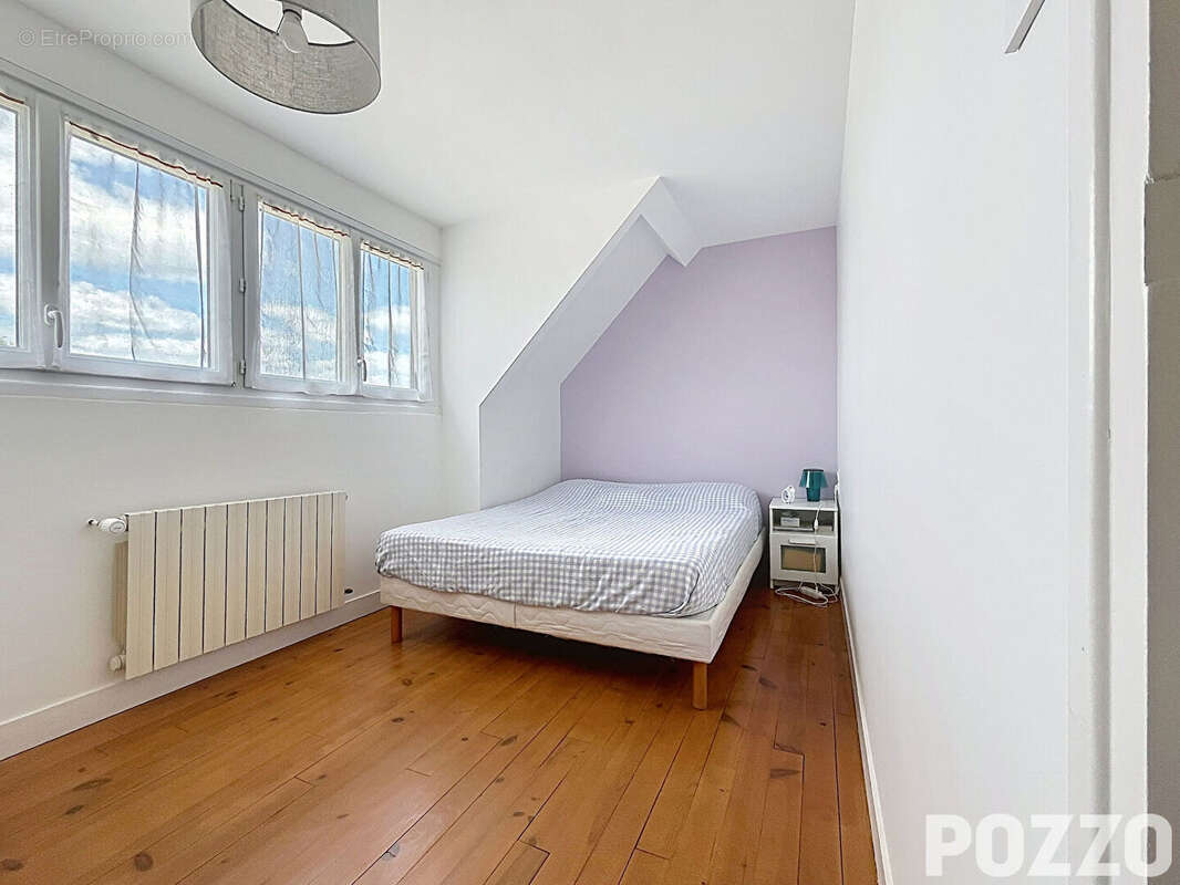 A Vendre - Saint Senier Sous Avranches - Maison 8 pièce(s) 133 m² - photo 6