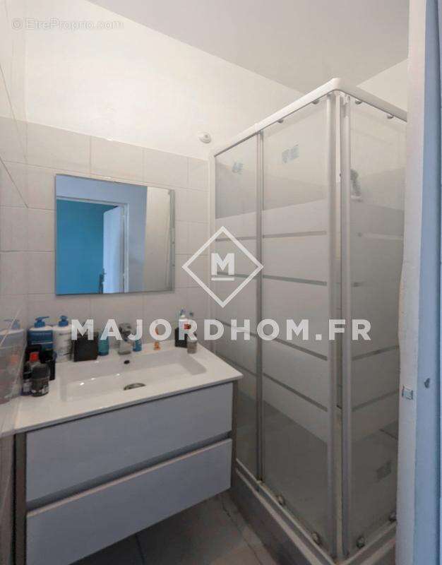 Appartement à MARSEILLE-1E