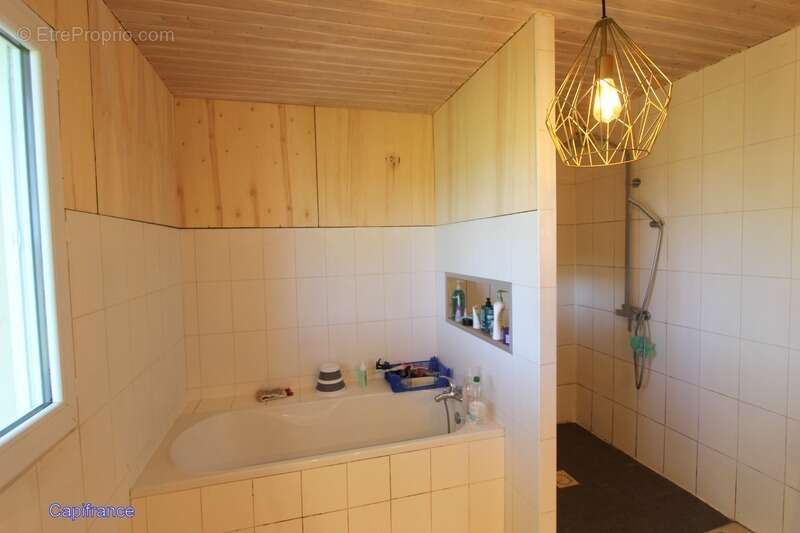 Maison à VERNOUX-EN-VIVARAIS