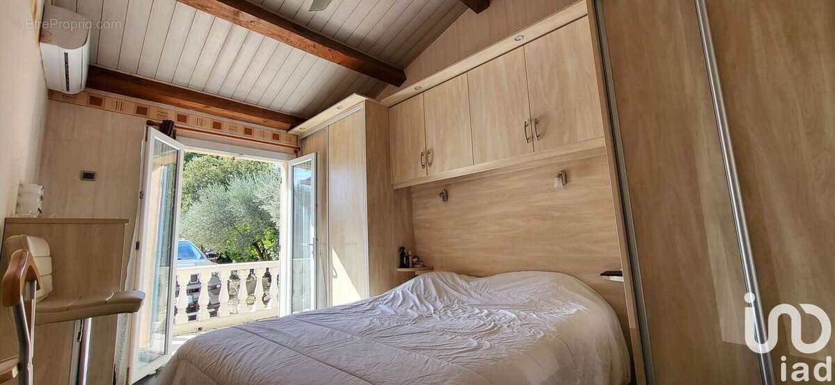 Photo 5 - Maison à SEILLONS-SOURCE-D&#039;ARGENS