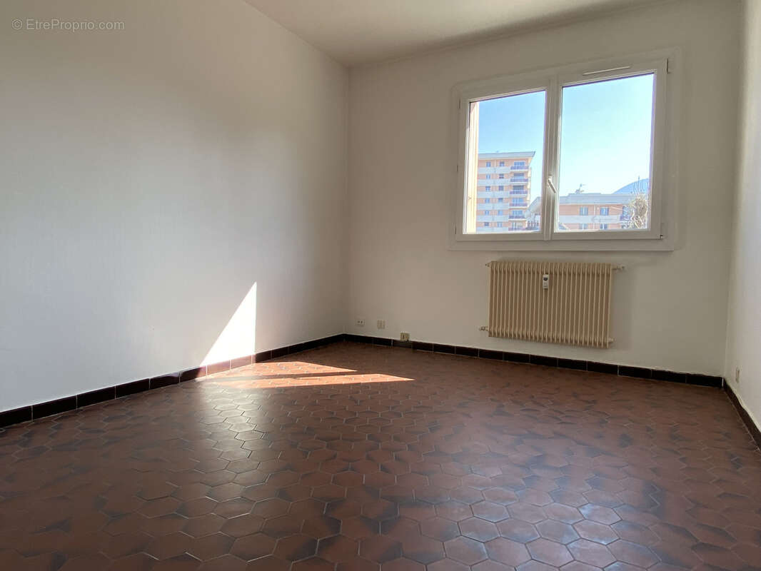 Appartement à MEYTHET