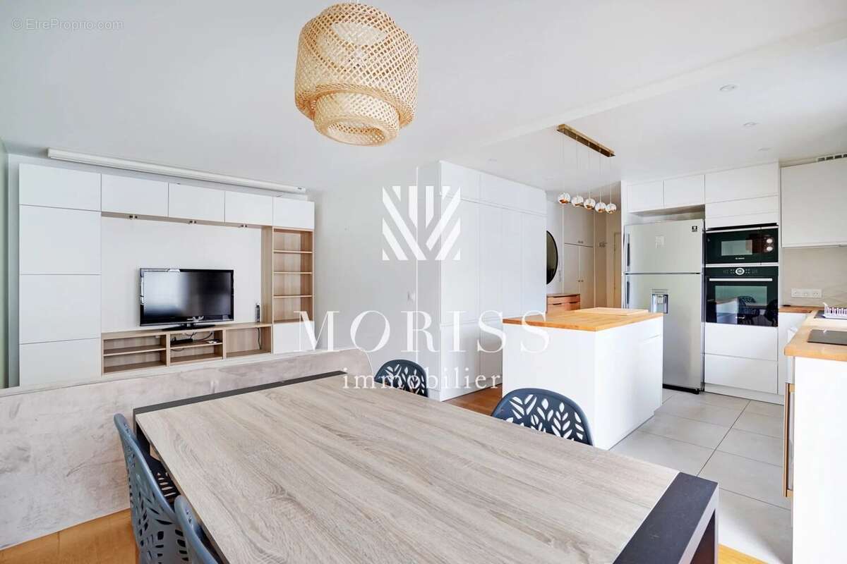 Appartement à PARIS-11E
