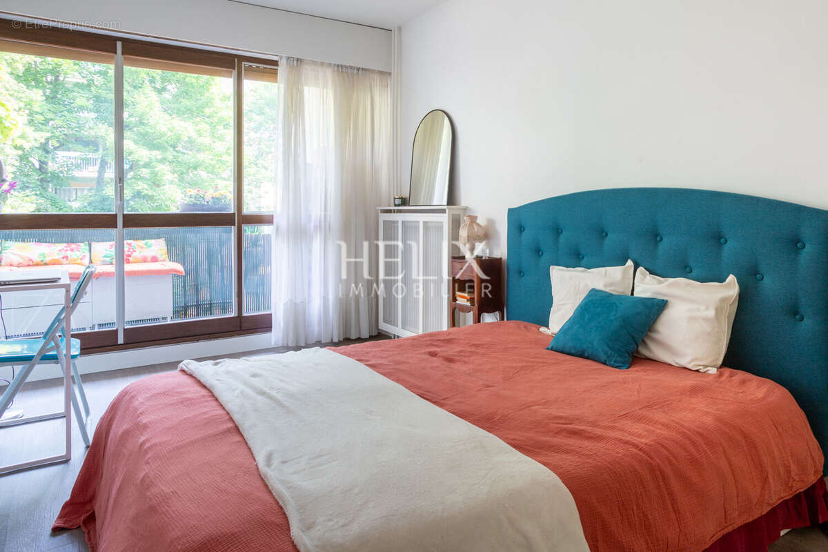 Appartement à LE MESNIL-LE-ROI