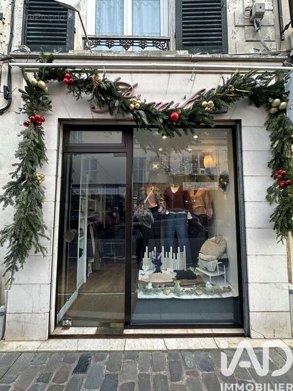 Photo 2 - Commerce à ARPAJON