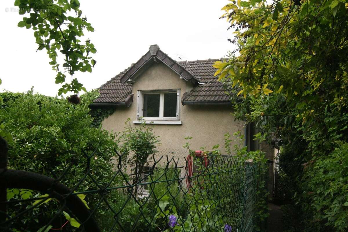 Maison à SAINT-CHERON