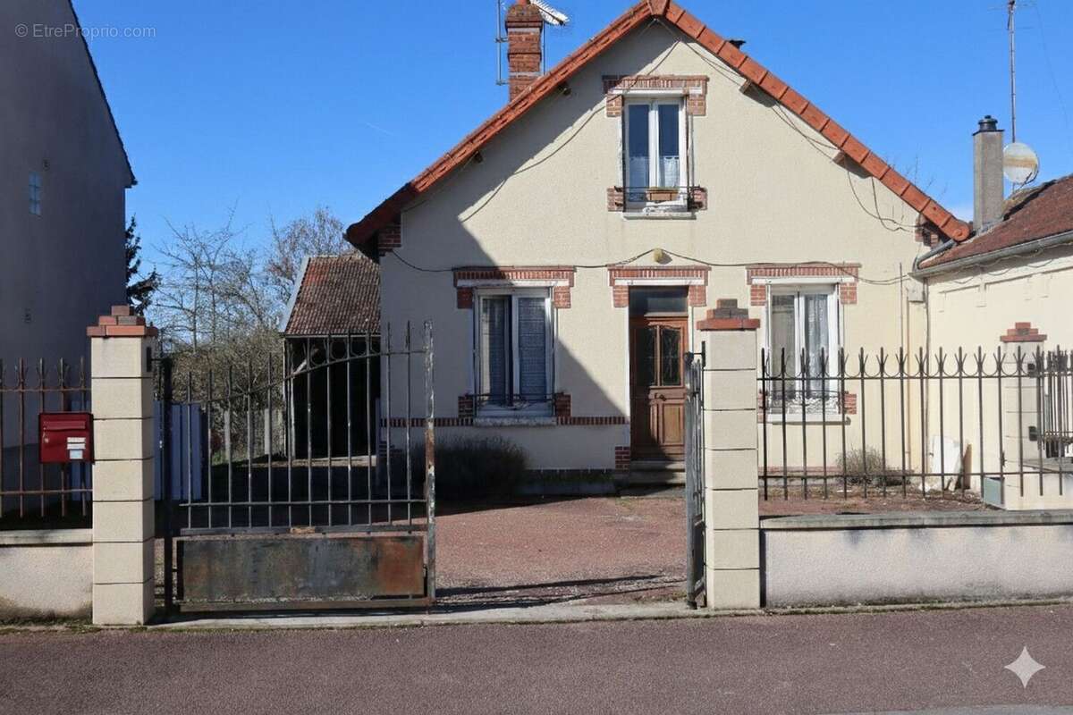 Appartement à AMILLY
