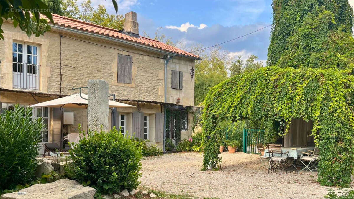 Maison à SAINT-REMY-DE-PROVENCE