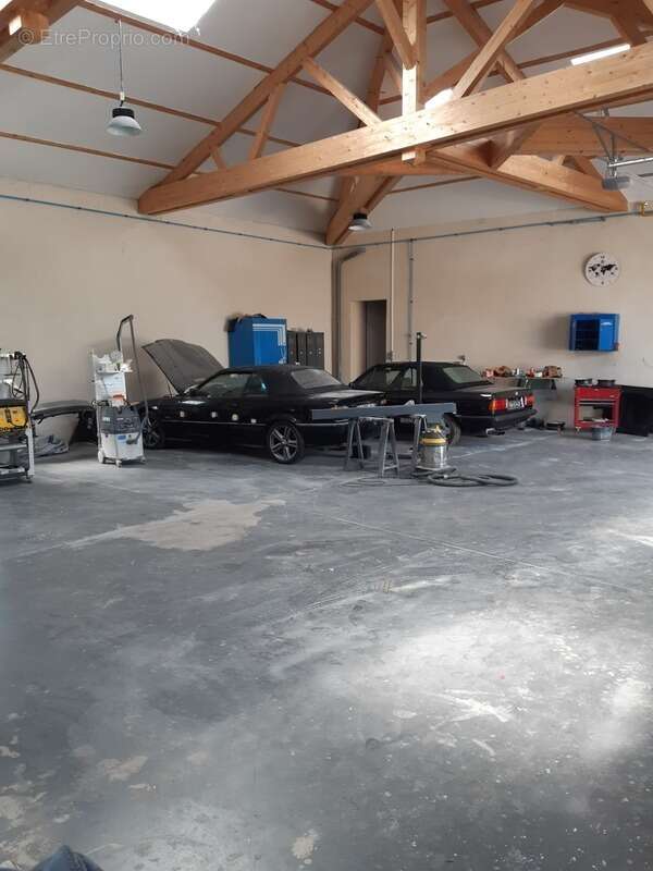 Commerce à GOND-PONTOUVRE