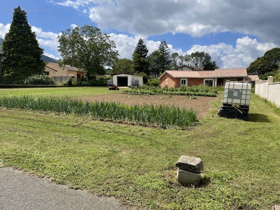 Terrain à SAINT-AMANS-SOULT