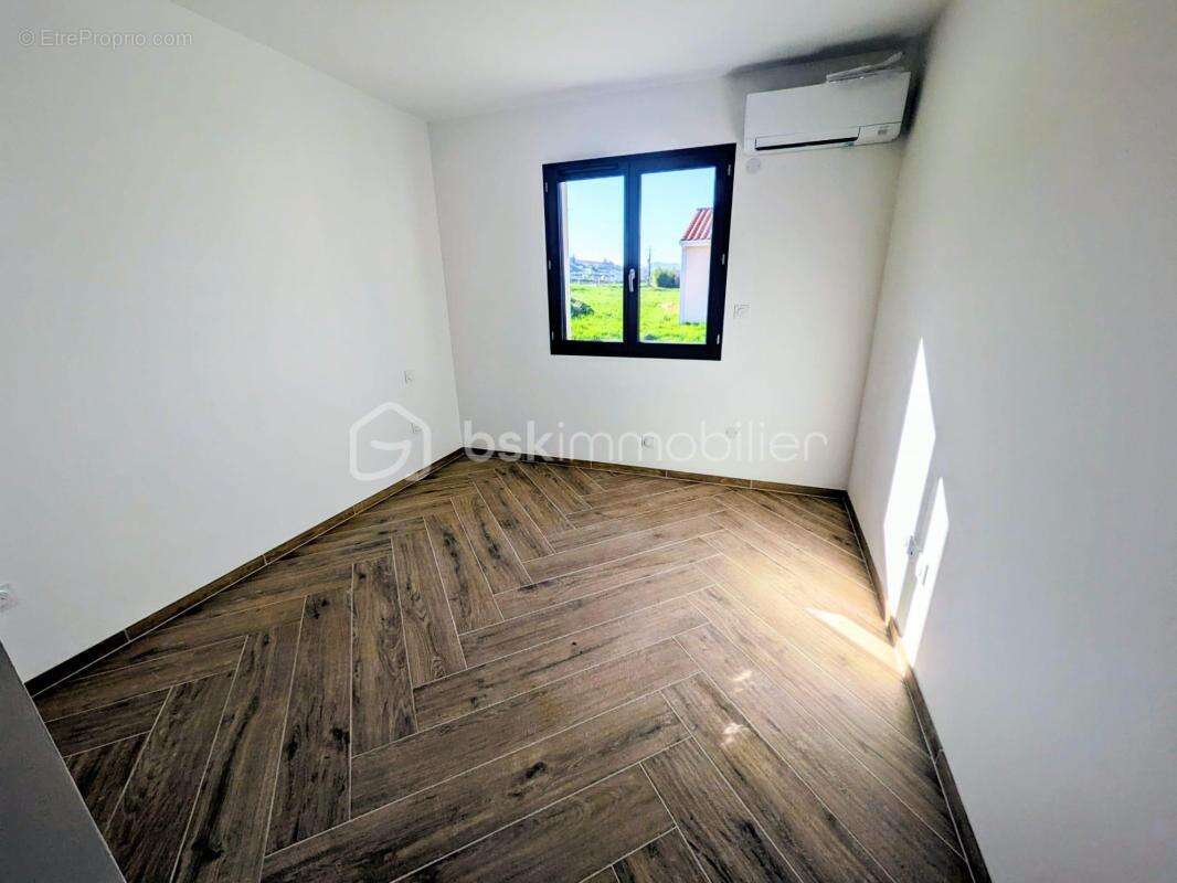 Maison à SERVES-SUR-RHONE