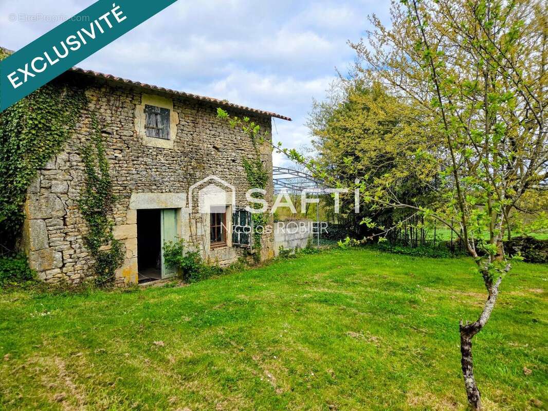Photo 9 - Maison à AZAY-LE-BRULE