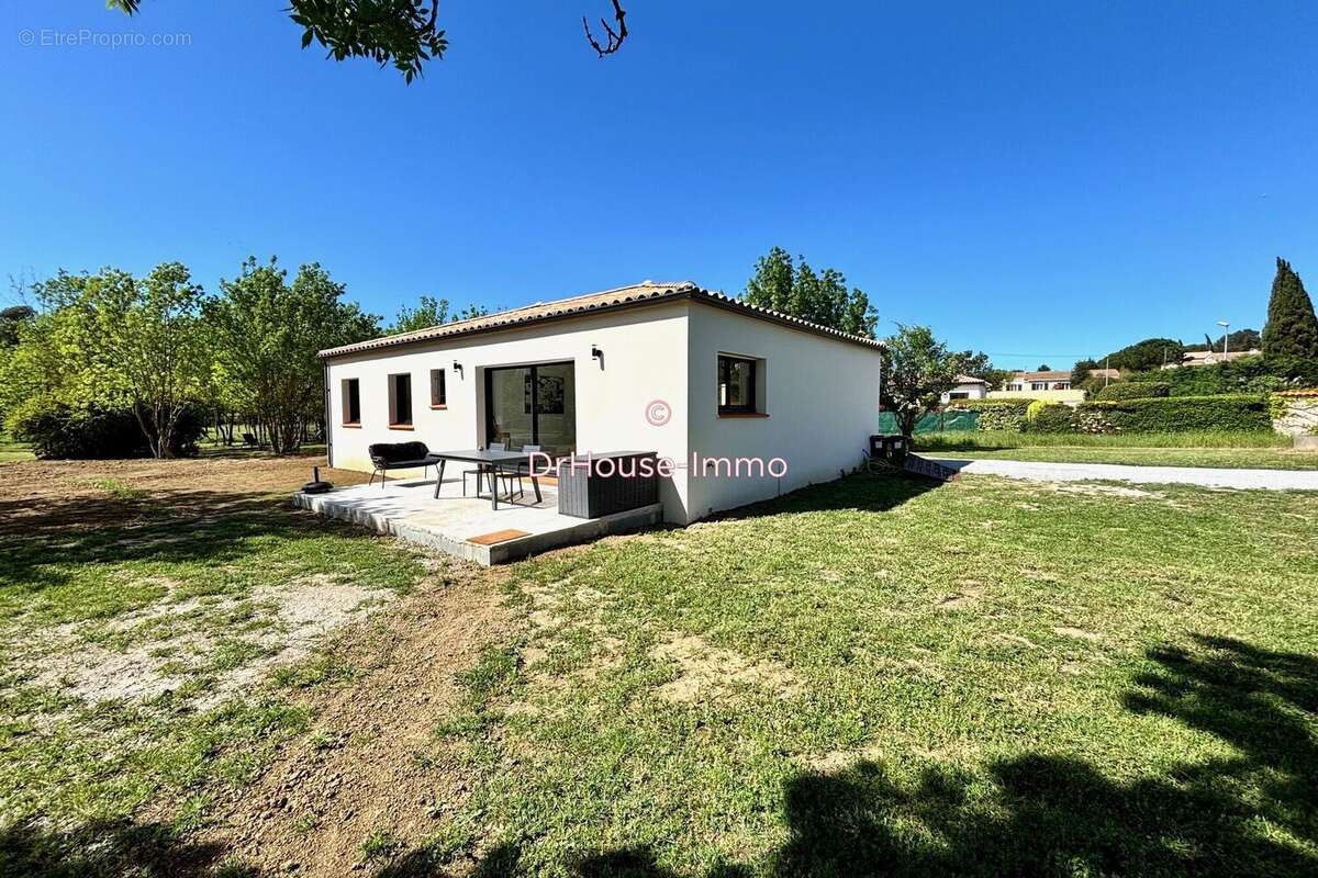 Maison à VILLEMOUSTAUSSOU