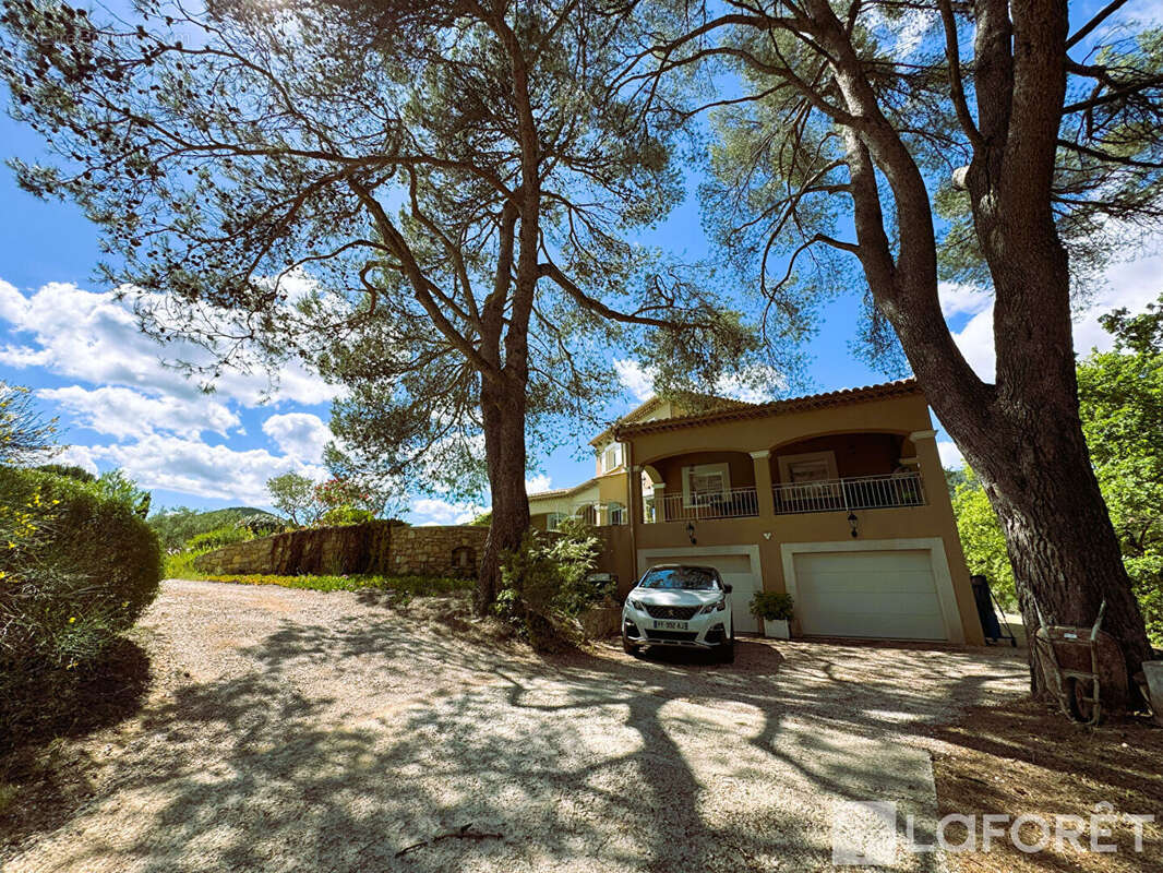 Maison à SAINT-ZACHARIE