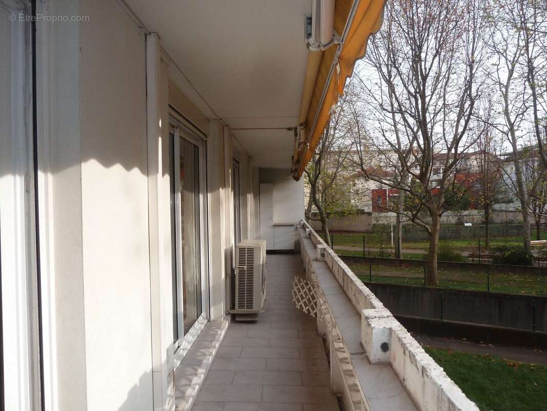 Appartement à LYON-8E