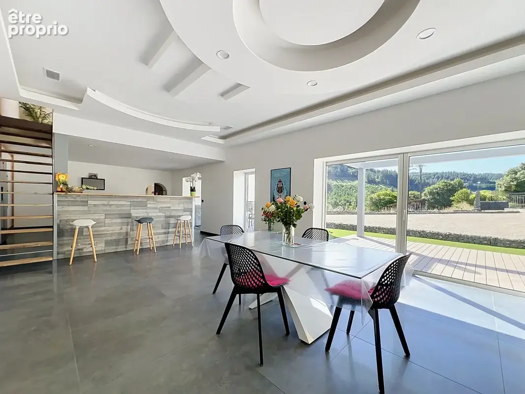 Villa contemporaine 175 m2   Garage de 120 m2 à fort potentiel - photo 4
