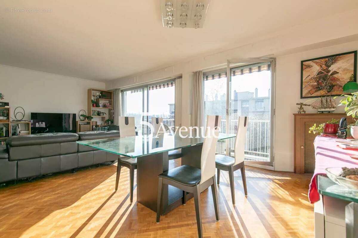 Appartement à SAINT-MAUR-DES-FOSSES