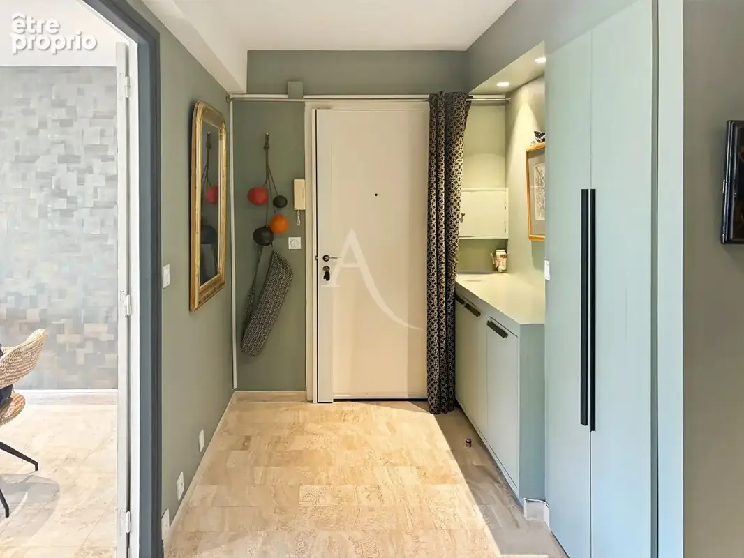 **Le Cannet Mairie ** Superbe 2/3 pièces avec terrasse vue mer** 83m² + box - photo 16