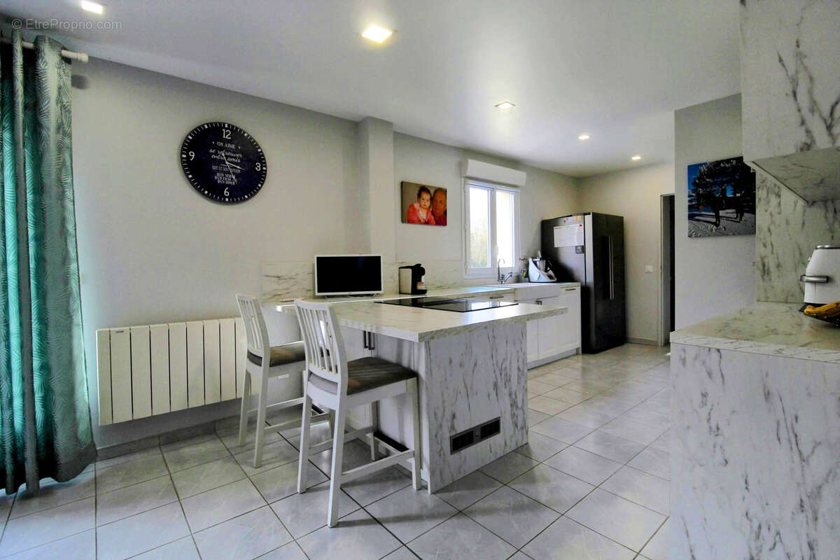 Maison à HOUDAN