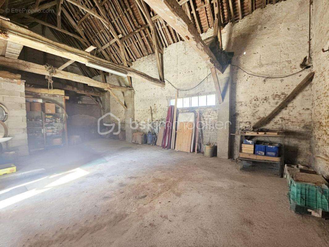 Maison à SAINT-GONDON