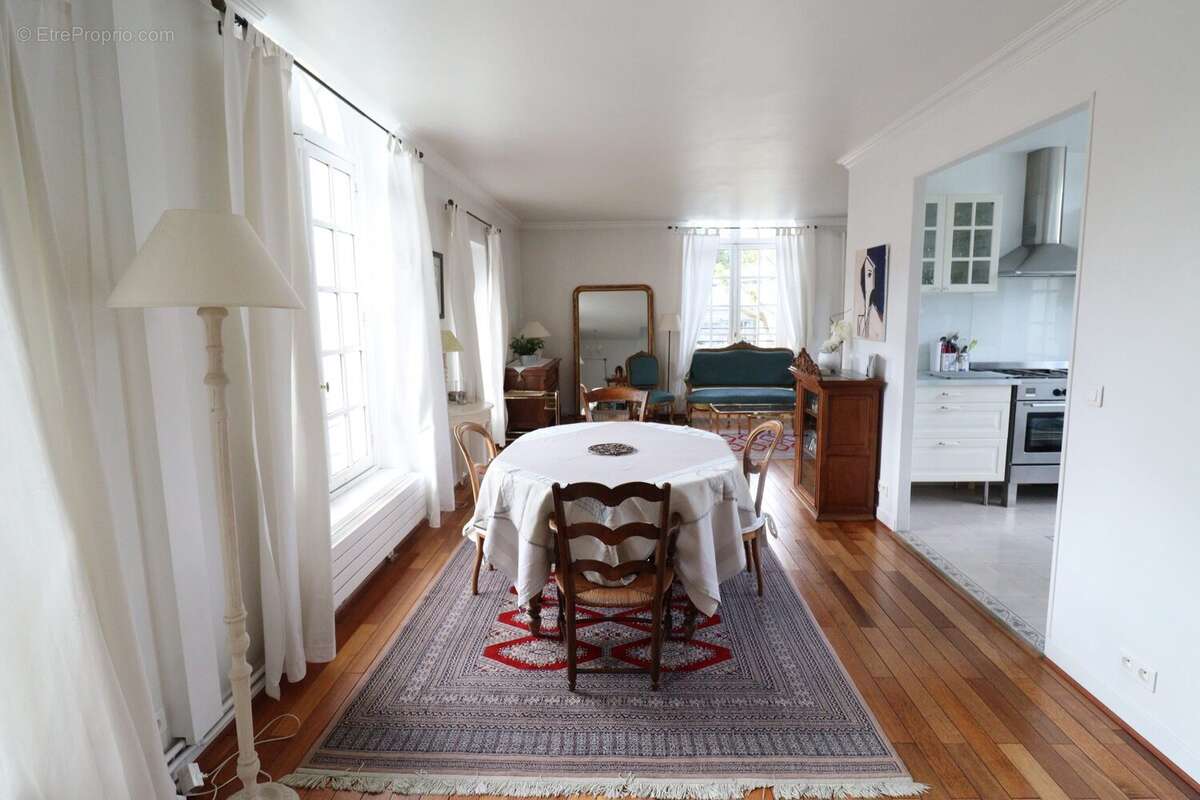 Appartement à LOUVECIENNES